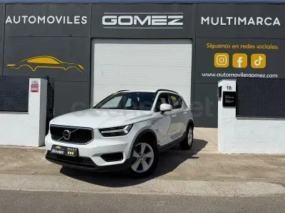 Usado Volvo XC40 Momentum 150 CV (110 kW) 2021 Blanco SUV