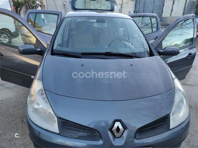 Usado Renault Clio II Dynamique 100 CV (73 kW) 2007 Berlina