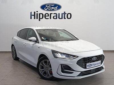 Usado Ford Focus ST-Line 125 CV (91 kW) 2022 Blanco Berlina