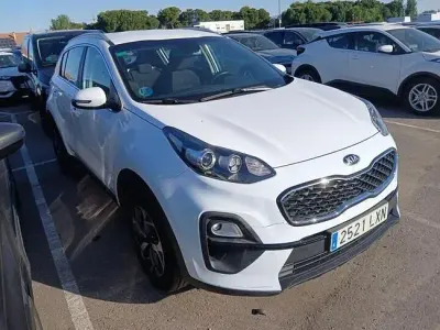 Usado Kia Sportage 136 CV (100 kW) 2022 Blanco SUV