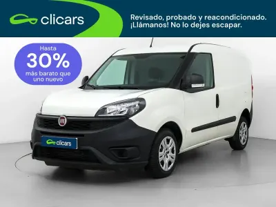 Usado Fiat Doblò 90 CV (66 kW) 2022 Blanco Monovolumen