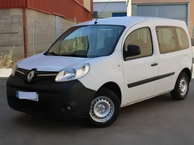 Usado Renault Kangoo Edition One 95 CV (69 kW) 2021 Blanco Monovolumen