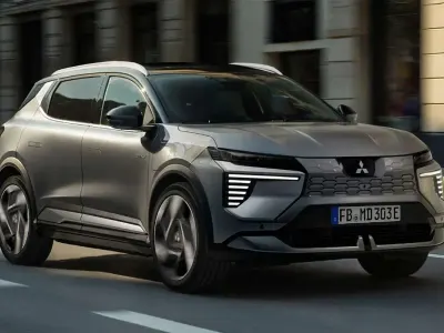 Usado Mitsubishi Eclipse Cross Spirit 163 CV (119 kW) 2019 Gris SUV