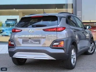 Usado Hyundai Kona 120 CV (88 kW) 2018 Gris / plata SUV