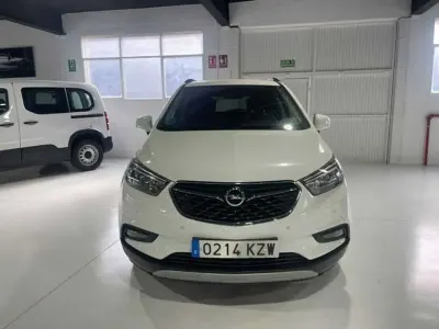 Usado Opel Mokka X 140 CV (102 kW) 2019 Blanco SUV