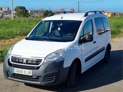 Usado Peugeot Partner Tepee Access 75 CV (55 kW) 2016 Blanco Monovolumen