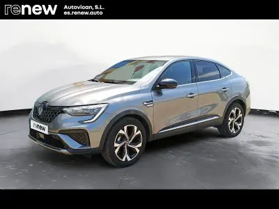 Usado Renault Arkana Techno 140 CV (102 kW) 2025 Gris / plata SUV