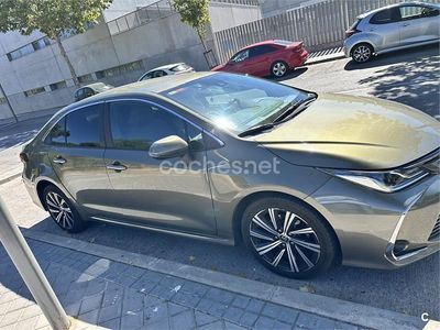Usado Toyota Corolla Advance 122 CV (89 kW) 2022 Verde Berlina