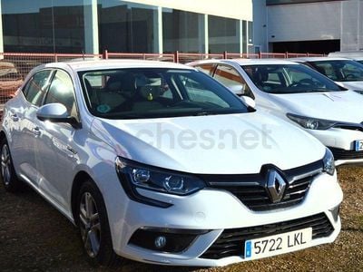 Usado Renault Mégane IV Business 116 CV (85 kW) 2020 Blanco Berlina