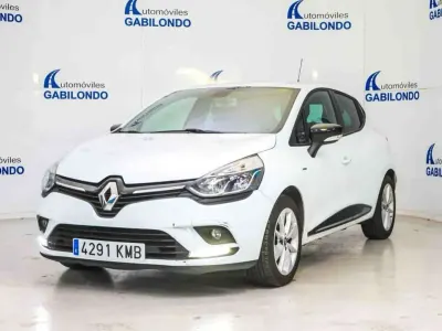 Usado Renault Clio LIMITED 75 CV (55 kW) 2018 Blanco Utilitario