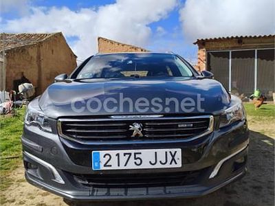 Usado Peugeot 508 SW Active 120 CV (88 kW) 2015 Marrón Familiar