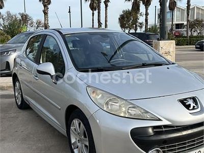 Gris / plata Usado 2007 Peugeot 207 Sport Berlina | 3500 € (Precio justo)