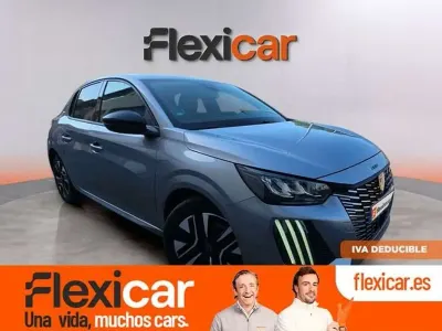 Usado Peugeot 208 Allure 101 CV (74 kW) 2025 Gris Utilitario