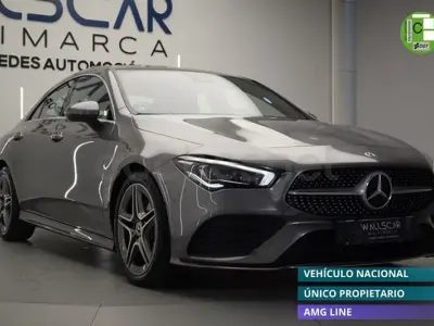 Usado Mercedes CLA200 150 CV (110 kW) 2022 Gris / plata Berlina