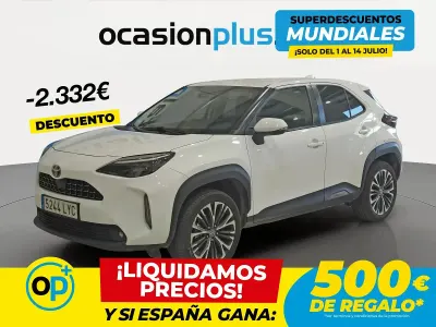 Usado Toyota Yaris Hybrid Style 116 CV (85 kW) 2022 Blanco Pickup/Camioneta