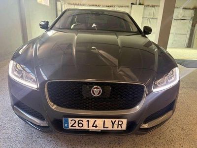 Usado Jaguar XF Portfolio 179 CV (131 kW) 2016 Marrón Berlina