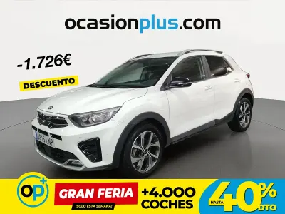 Usado Kia Stonic GT-Line 120 CV (88 kW) 2021 Blanco SUV