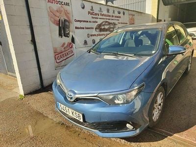 Usado Toyota Auris Hybrid Business Edition 136 CV (100 kW) 2018 Azul Berlina