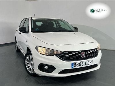 Usado Fiat Tipo Lounge 120 CV (88 kW) 2019 Blanco Berlina