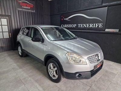 Usado Nissan Qashqai Visia 140 CV (102 kW) 2010 Gris / plata SUV