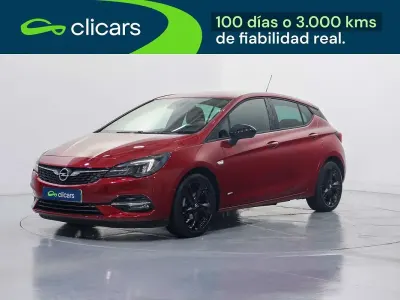 Usado Opel Astra GS Line 131 CV (96 kW) 2021 Rojo Utilitario