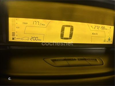 Usado Citroën C4 92 CV (67 kW) 2007 Granate Berlina