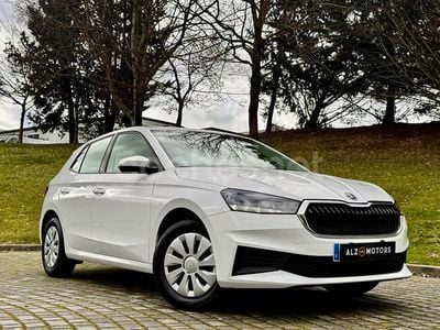 Usado Skoda Fabia Active 95 CV (69 kW) 2022 Blanco Berlina