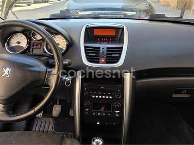 Begagnad Peugeot 207 Sport 120 HK (88 kW) 2007 Svart Sedan