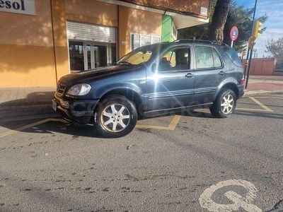 Usado Mercedes ML500 292 CV (214 kW) 2002 Azul SUV