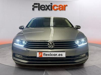 Usado VW Passat Advance 150 CV (110 kW) 2019 Gris Berlina