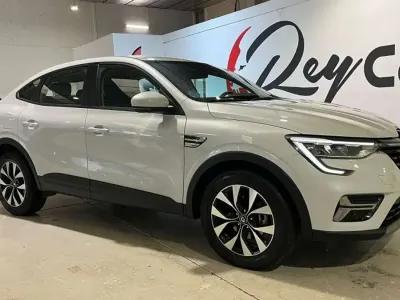Usado Renault Arkana Equilibre 143 CV (105 kW) 2023 Blanco SUV