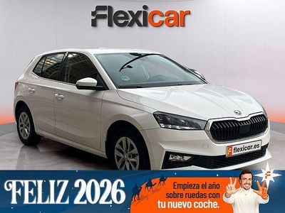 Blanco Usado 2024 Skoda Fabia Selection Berlina | 16.490 € (Precio justo)