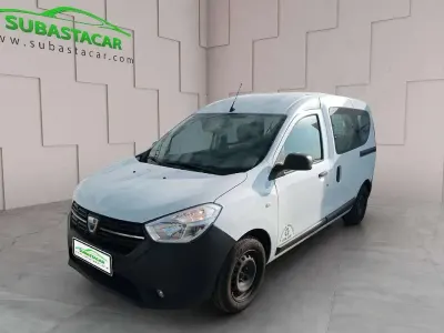Usado Dacia Dokker Essentiel 109 CV (80 kW) 2021 Blanco Monovolumen