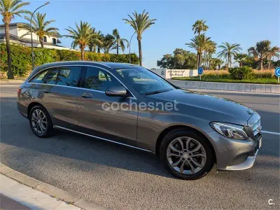Usado Mercedes C220 170 CV (125 kW) 2016 Gris / plata Familiar