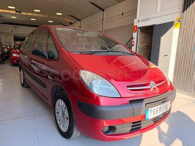 Usado Citroën Xsara Picasso 92 CV (67 kW) 2007 Granate Monovolumen