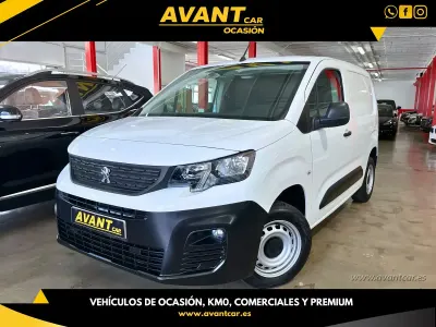 Usado Peugeot Partner S 100 CV (73 kW) 2021 Blanco Monovolumen