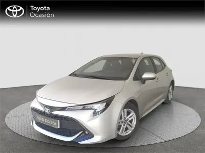 Używany Toyota Corolla Active 122 KM (89 kW) 2021 Szary Minivan
