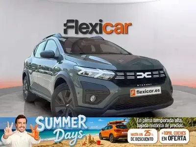 Usado Dacia Sandero Expression 101 CV (74 kW) 2024 Verde