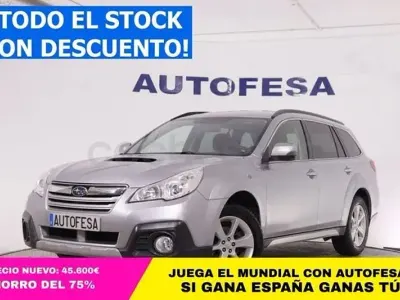 Usado Subaru Outback 150 CV (110 kW) 2014 Gris Familiar