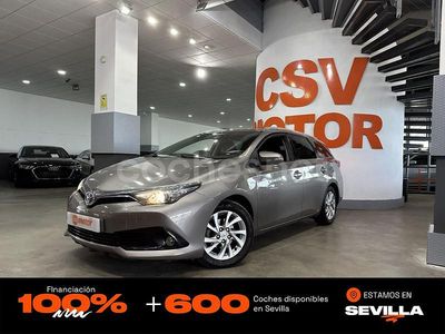 Gris / plata Usado 2017 Toyota Auris Hybrid Active Familiar | 11.350 € (Super precio)