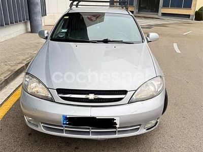 Gris / plata Usado 2005 Chevrolet Lacetti CDX Berlina | 2350 €