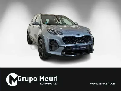 Usado Kia Sportage 136 CV (100 kW) 2022 Gris / plata SUV