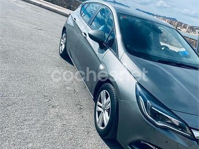 Gris / plata Usado 2019 Opel Astra Selective Berlina | 12.500 € (Precio justo)