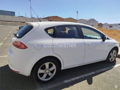 Blanco Usado 2008 Seat Leon Reference Berlina | 5900 € (Precio justo)