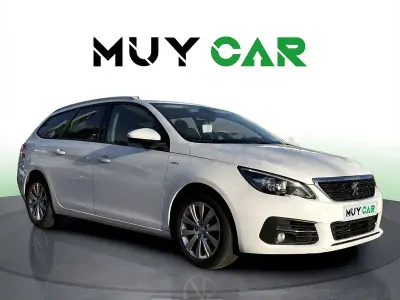 Używany Peugeot 308 SW Style 130 KM (95 kW) 2019 Biały Kombi
