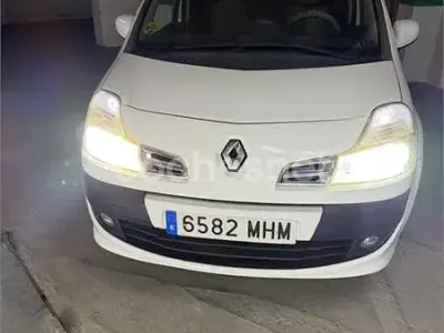 Usado Renault Grand Modus Authentique 75 CV (55 kW) 2009 Blanco Monovolumen