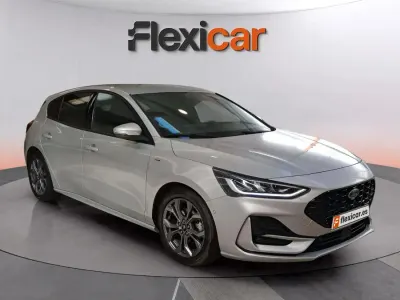 Usado Ford Focus ST-Line 155 CV (114 kW) 2024 Negro Berlina