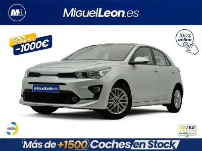 Usado Kia Rio 84 CV (61 kW) 2024 Gris Berlina