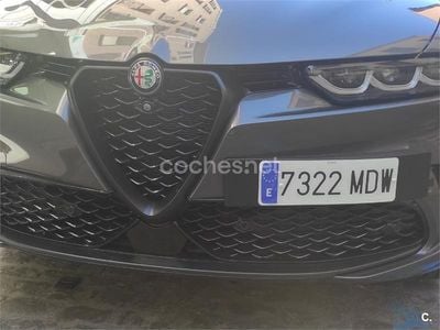 Gris / plata Usado 2023 Alfa Romeo Tonale Veloce SUV | 29.990 € (Super precio)