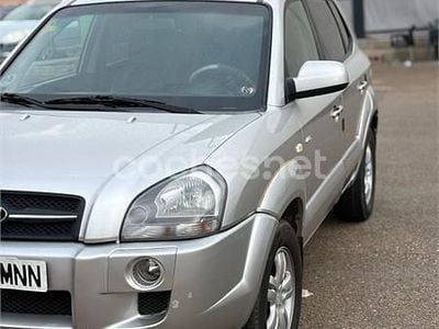 Usado Hyundai Tucson Style 112 CV (82 kW) 2005 Gris / plata SUV